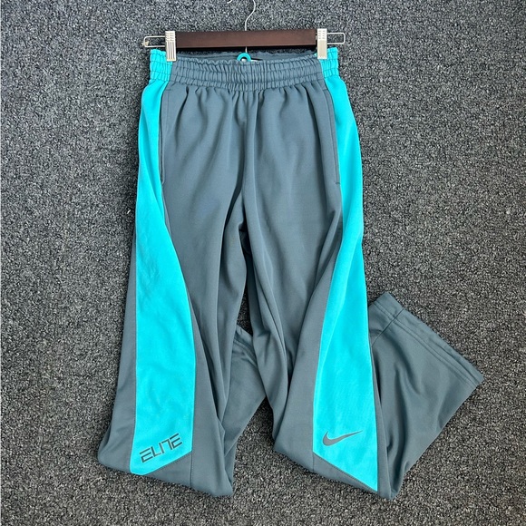 Like New Nike Therma-FIT Relaxed Track Pants S - Picture 1 of 7
